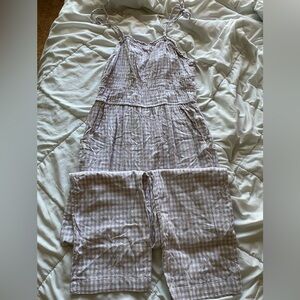 Cute gingham white and beige jumpsuit